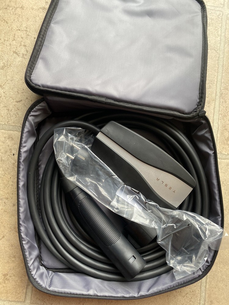 Tesla charging kit