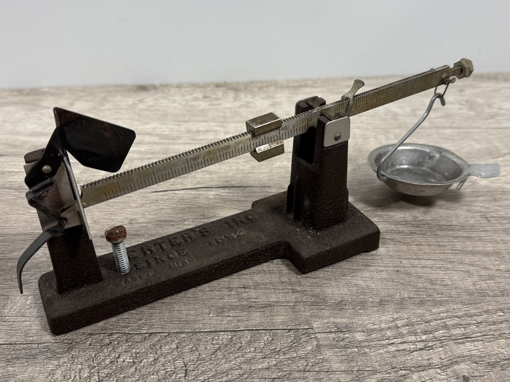 Vintage Herter's Powder Reloading Beam Scale Cast Iron - Brown