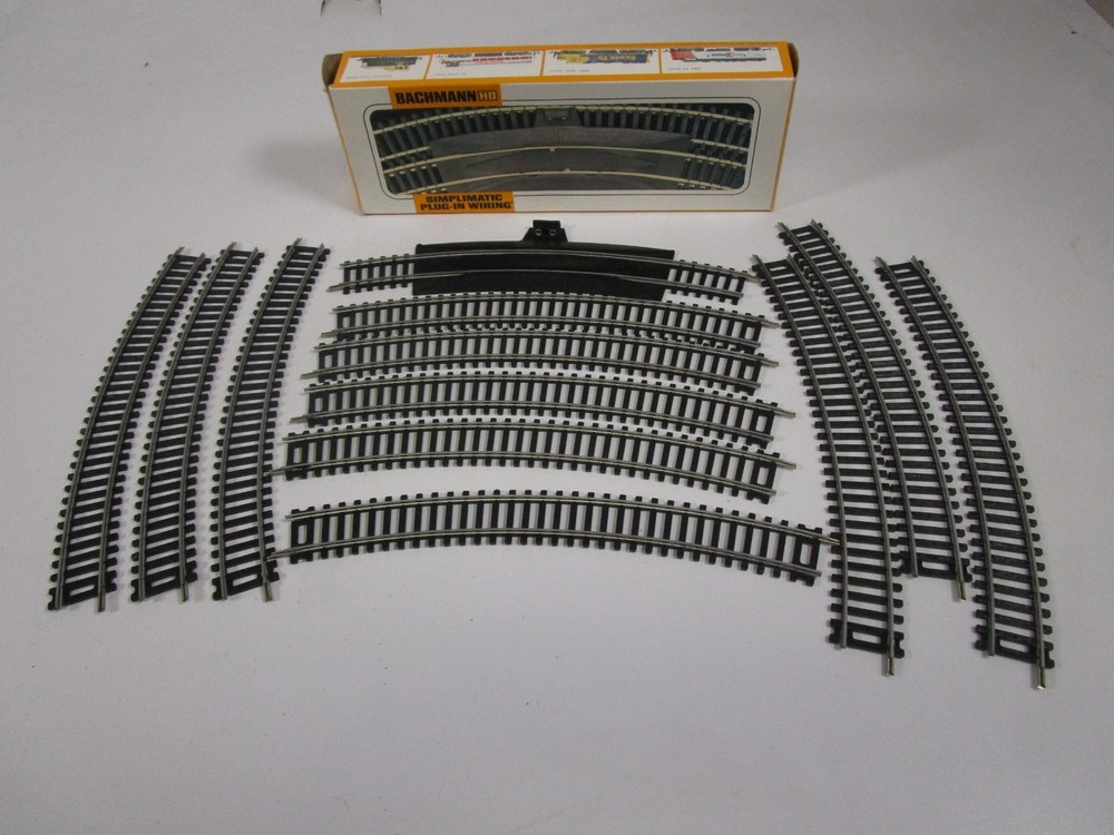 BACHMANN HO SCALE SANTE FE 307 TRAIN SET KIT