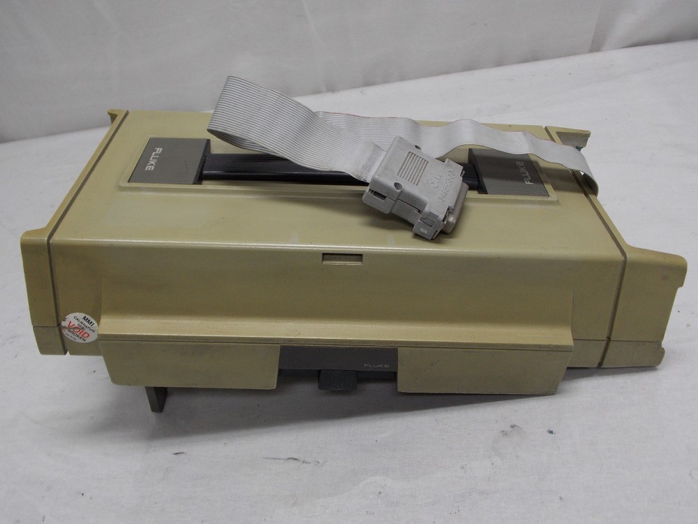 FLUKE Y2003 CALIBRATOR STANDARD