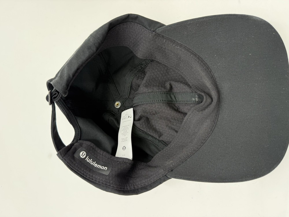 Lululemon Black Performance Running Hat, Adjustable Lightweight One Size
