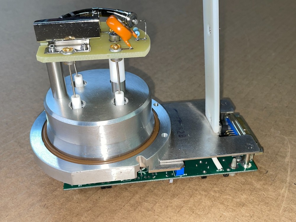 AB Sciex Applied Biosystems Mass Spectrometer CEM Flange API 4000