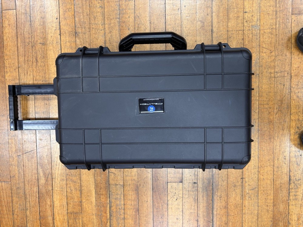 Intellytech LC-160 LiteCloth 2x2 LED Light Foldable Flexible Mat Panel with Case