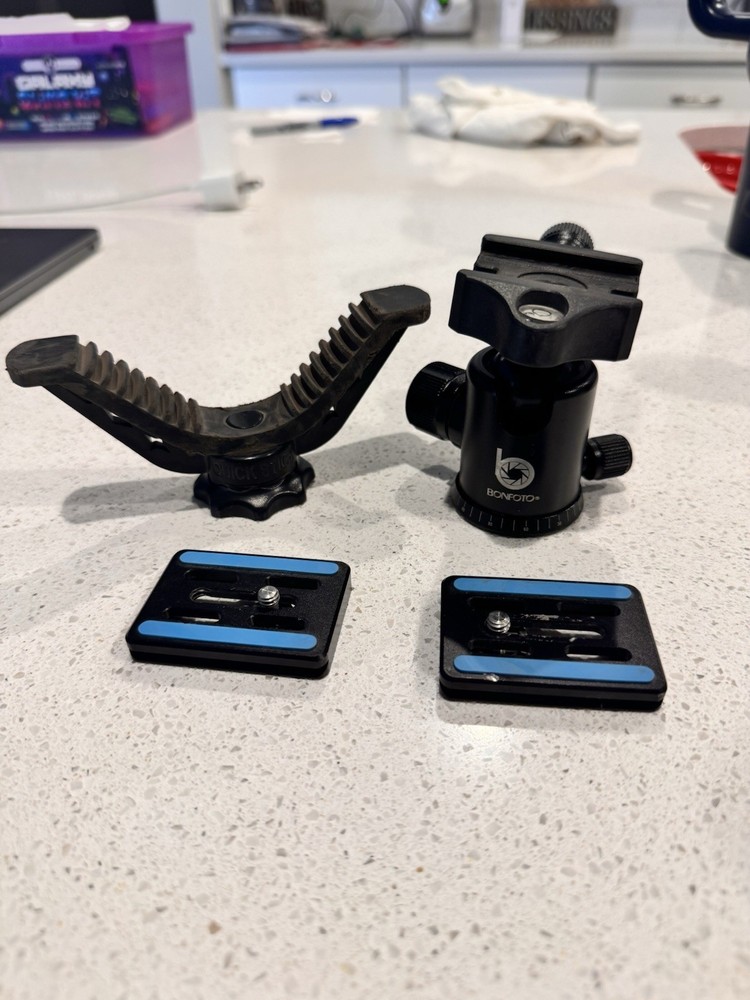 Tripod Ball Head With Plates