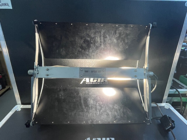 Lowel Softlight 1500 Tungsten Light