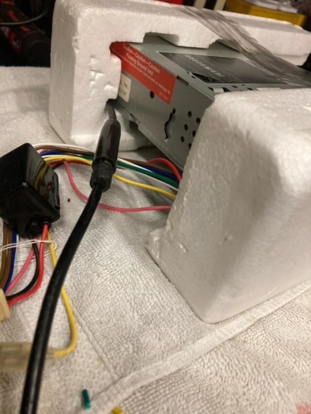 CASSETTE PLAYERIN-DASH NOS NICE! VIDEO