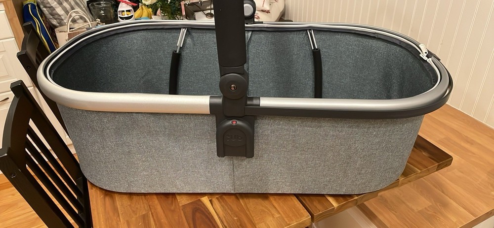 UPPABaby Basinet - FRAME ONLY.