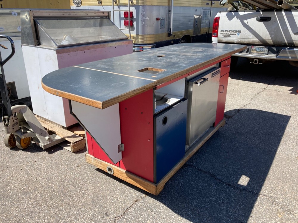 Seattle Style Coffee Cart by ECLIPSE SPECIALTY CARTS