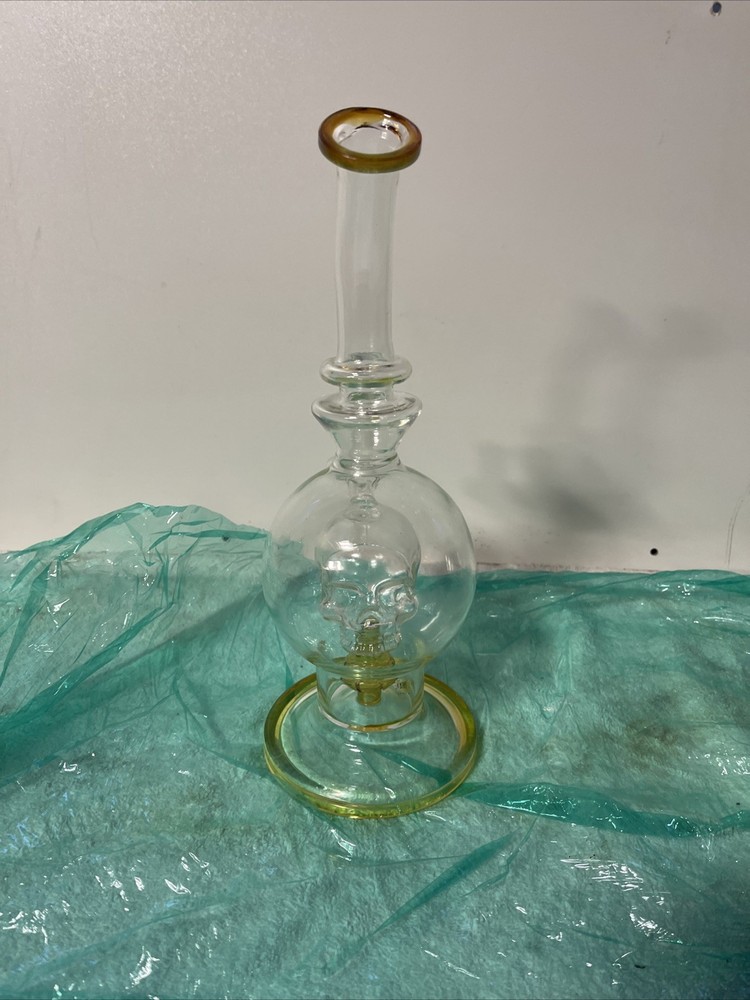 Glass Skull Design Water Pipe