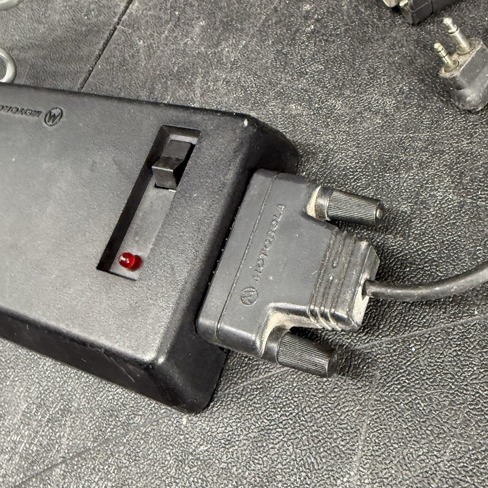 Motorola RLN4008E Programming Radio Interface Box w/ Cables