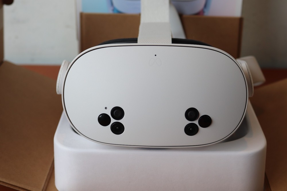 Meta Quest 3S 128GB VR Headset