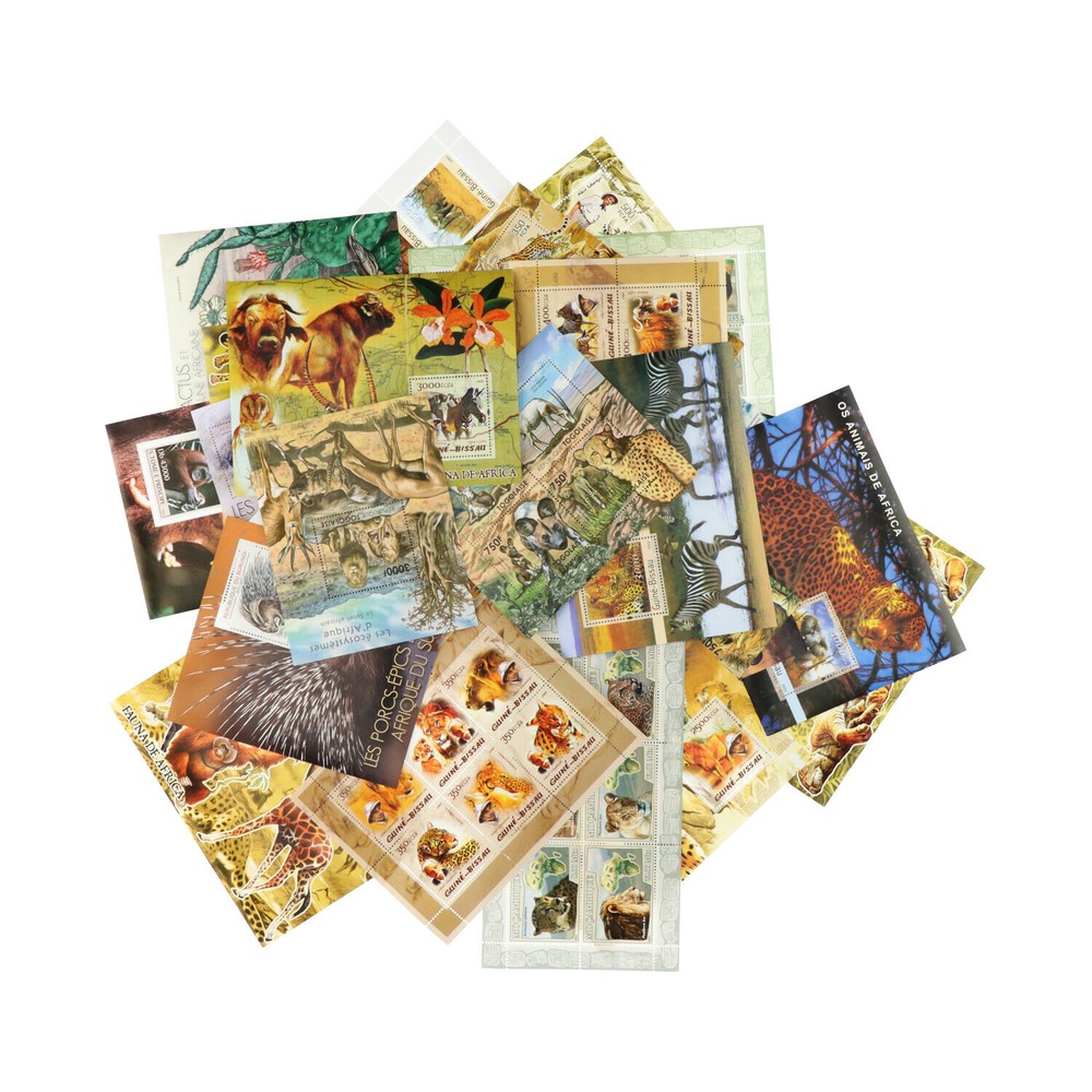 STAMPS COLLECTION AFRICA FAUNA  30+ DIFF. SETS