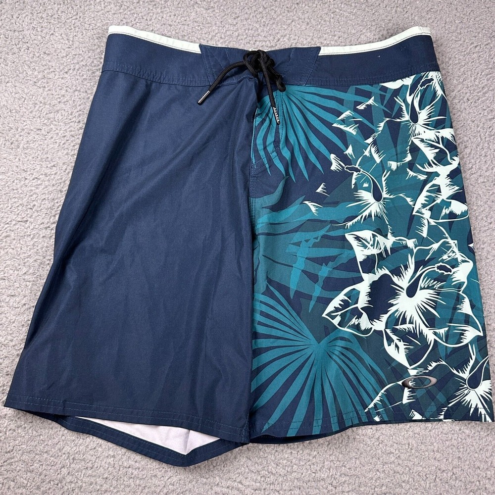 Oakley Men’s Performance Fit Swim Beach Board Short Size 32