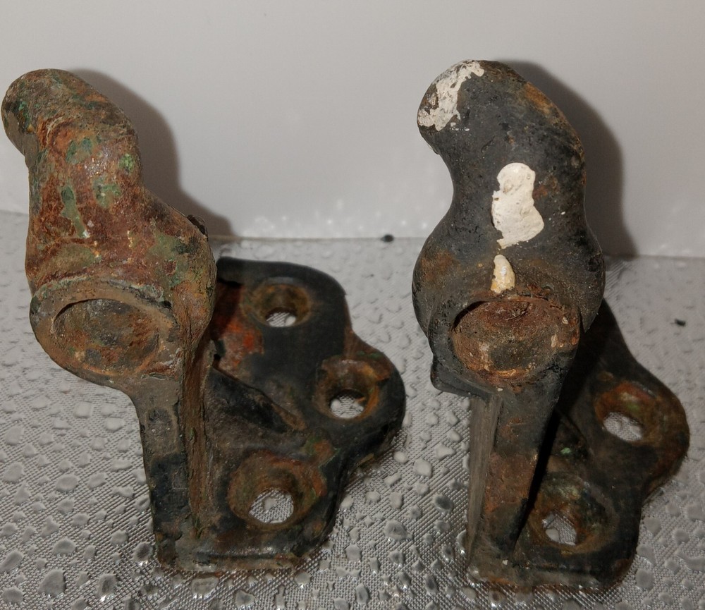 2 Vintage Cast Iron Shutter Brackets