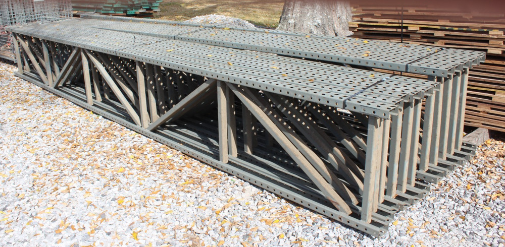 Pallet Shelving Sets (18' 26" Uprights/ 8' Arms)