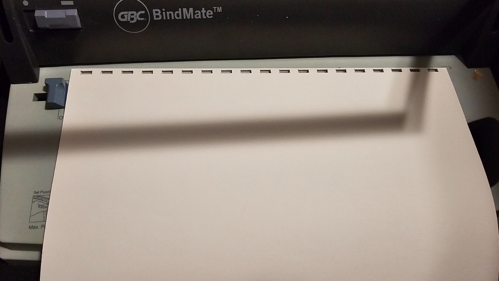 GBC BindMate Personal CombBind Machine #7706170 Hole Punch Binding Covers Spines