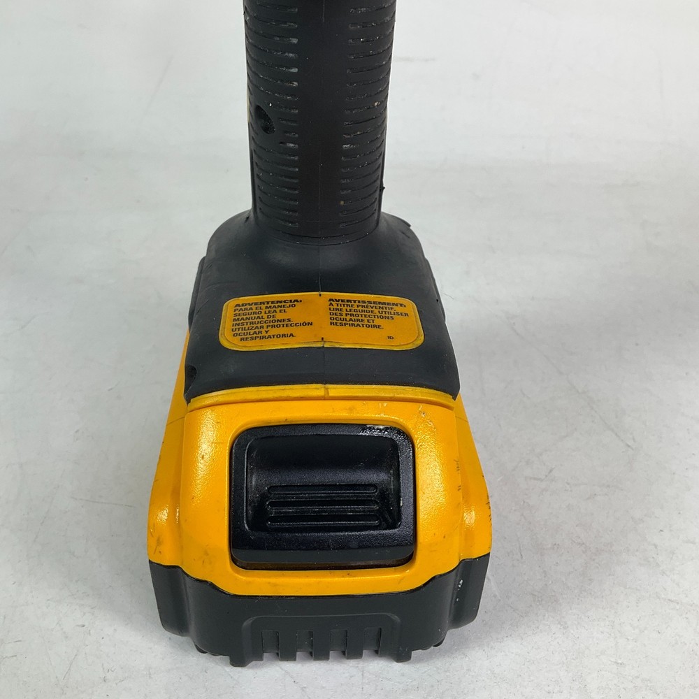 DeWalt DCF809 Atomic 20V Max Brushless Compact 1/4" Impact Driver 4Ah Battery