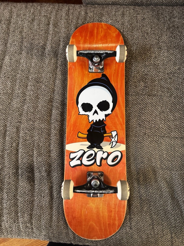 ZERO Complete Skateboard Exclusive Blind 8.25