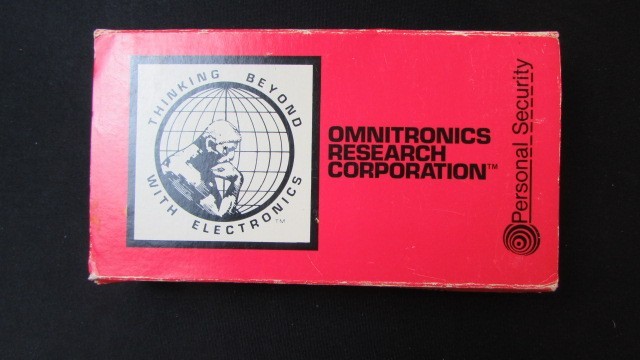 UNTESTED Vintage Omnitronics Handheld Personal Security Alarm w/ Case A10