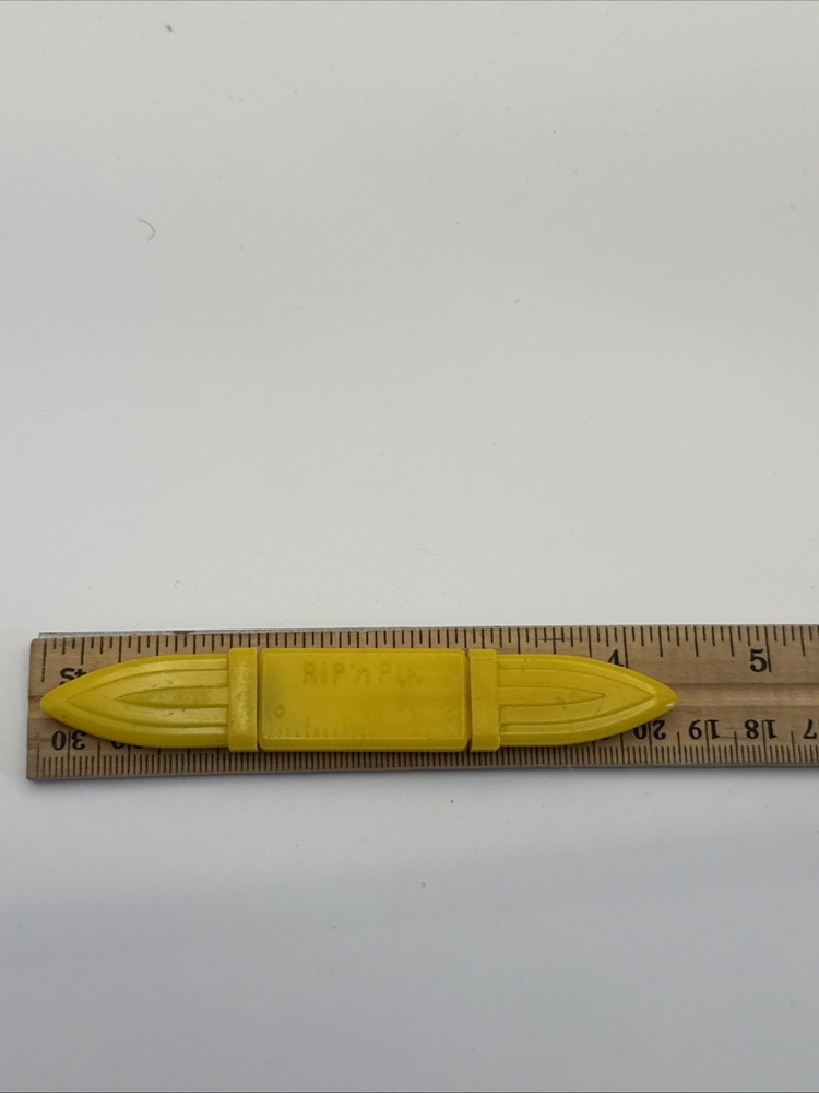 Vintage -Rip 'n Pik Seam Ripper & Thread Picker tool - Yellow Plastic