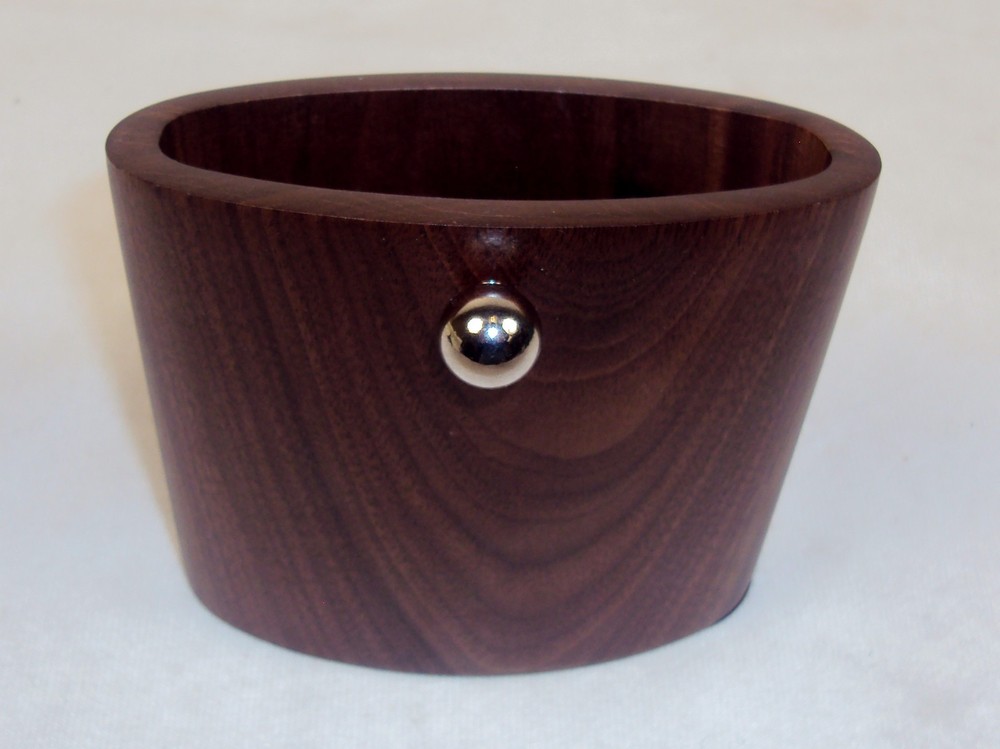Solid Walnut Pencil Cup w/Magnetic Note Holder ~ Woodessen Executive Style
