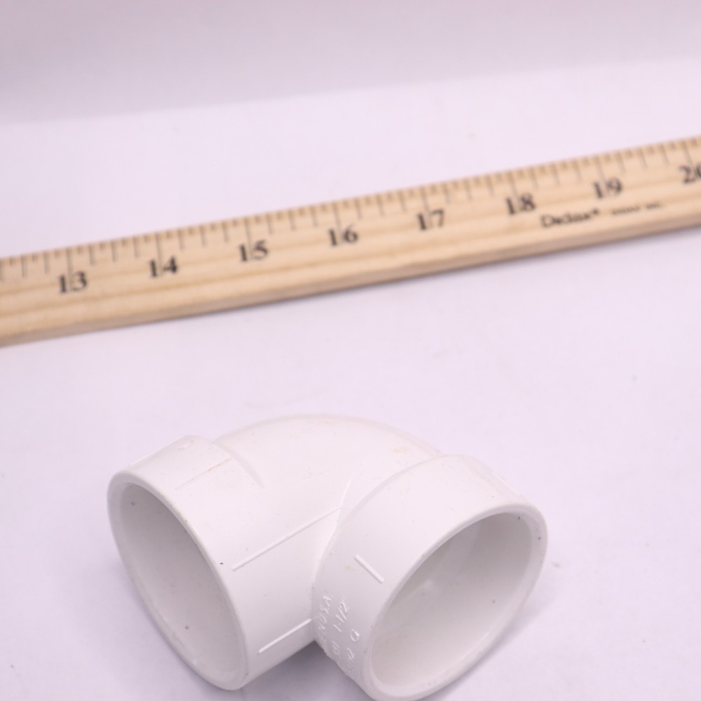 Vent 90Â° Elbow Pipe Fitting White Schedule 40 1-1/2"