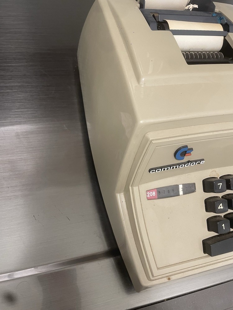 Vinatage Commodore 208 Business Adding Machine Made In Japan Tested Works