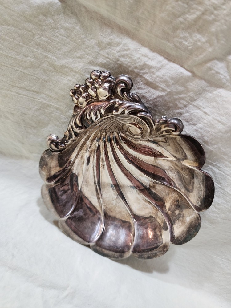 Mont Sterling Silver Shell Dish