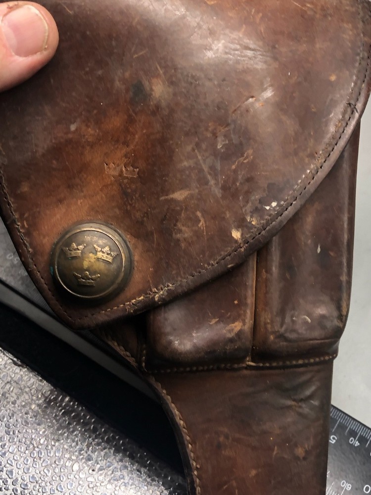 Original Swedish Officer's 1907 Pattern Leather Holster