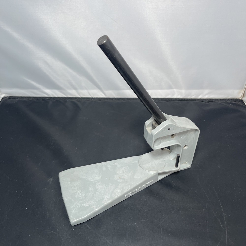Vintage 1991 Badge-A-Minit Hand Press Button Maker