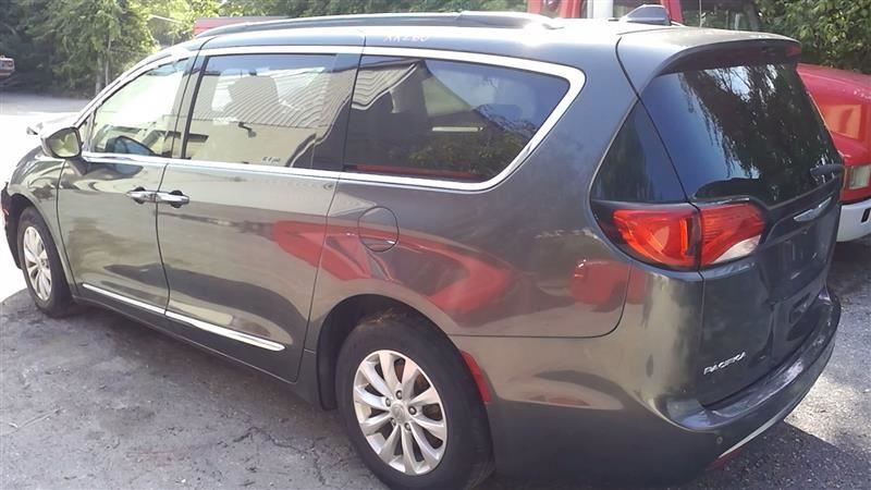 PACIFICA 2017 433254