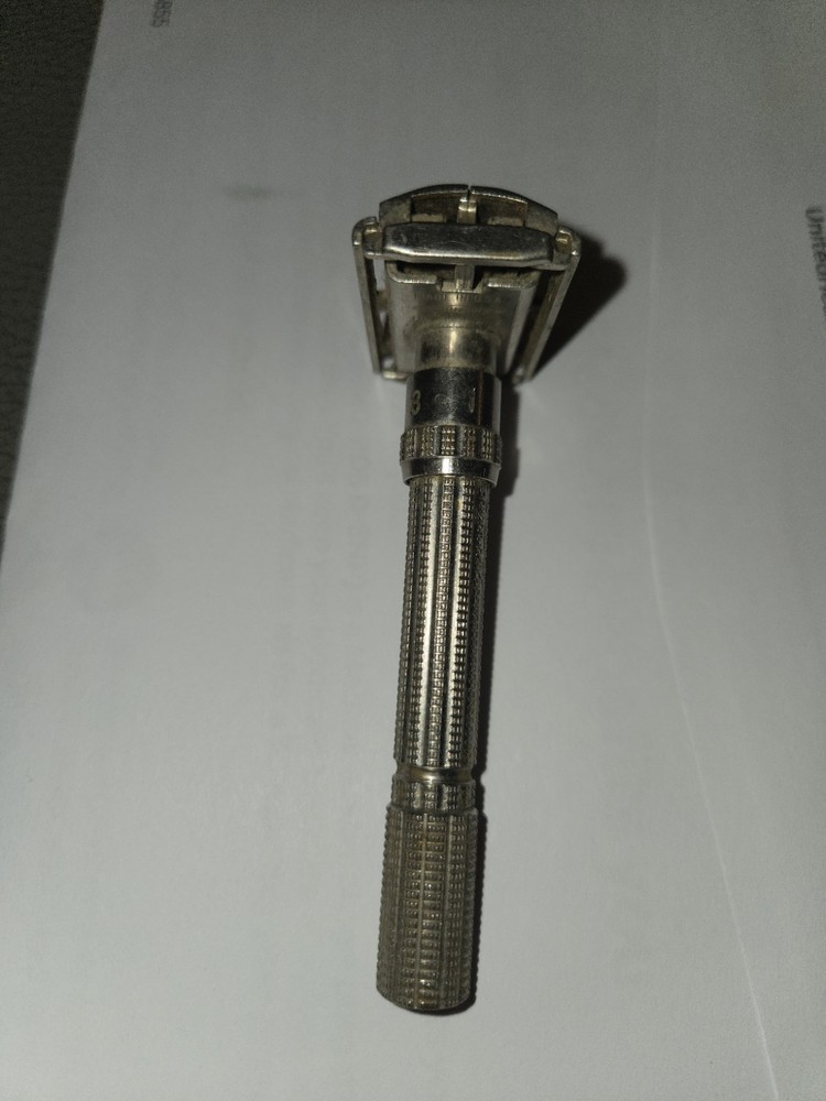 1963 Gillette Slim Adjustable 1-9 DE TTO Razor Date Code I1