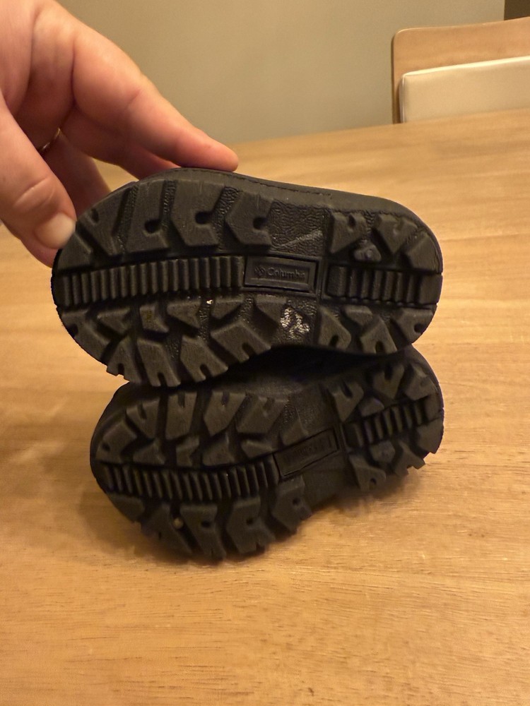 Boys Size 5 Columbia Winter Boots