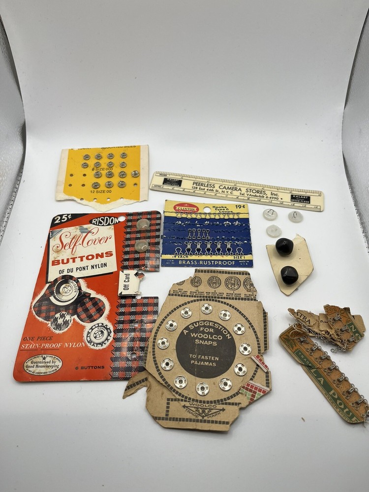 Vintage Sew On Snap Fasteners Lot SEVERAL DIFFERENT ONES , DIFFERENT BRANDS SEE
