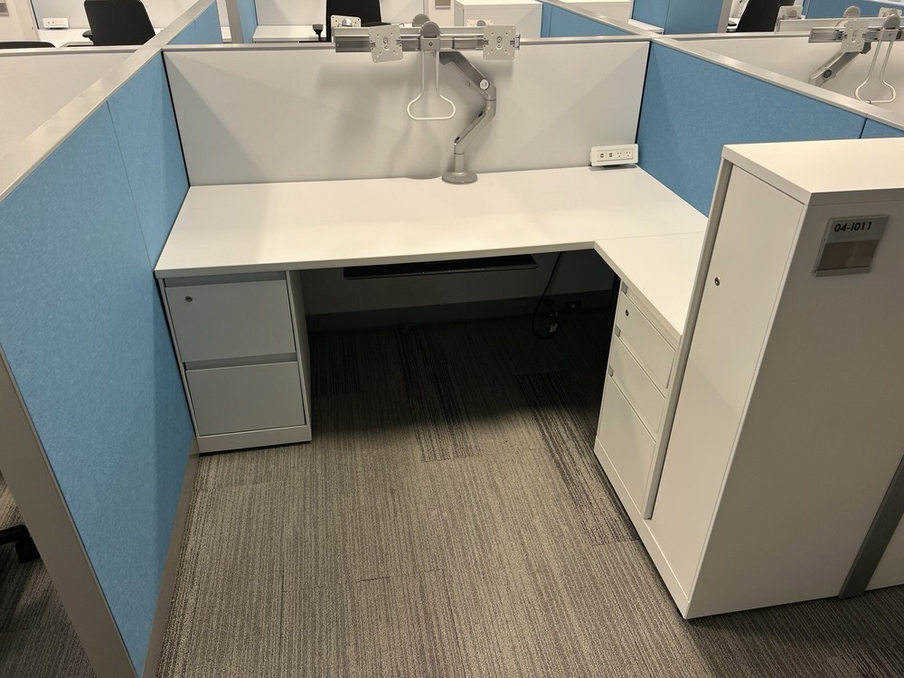 Steelcase Answer 6 x 6 cubicles