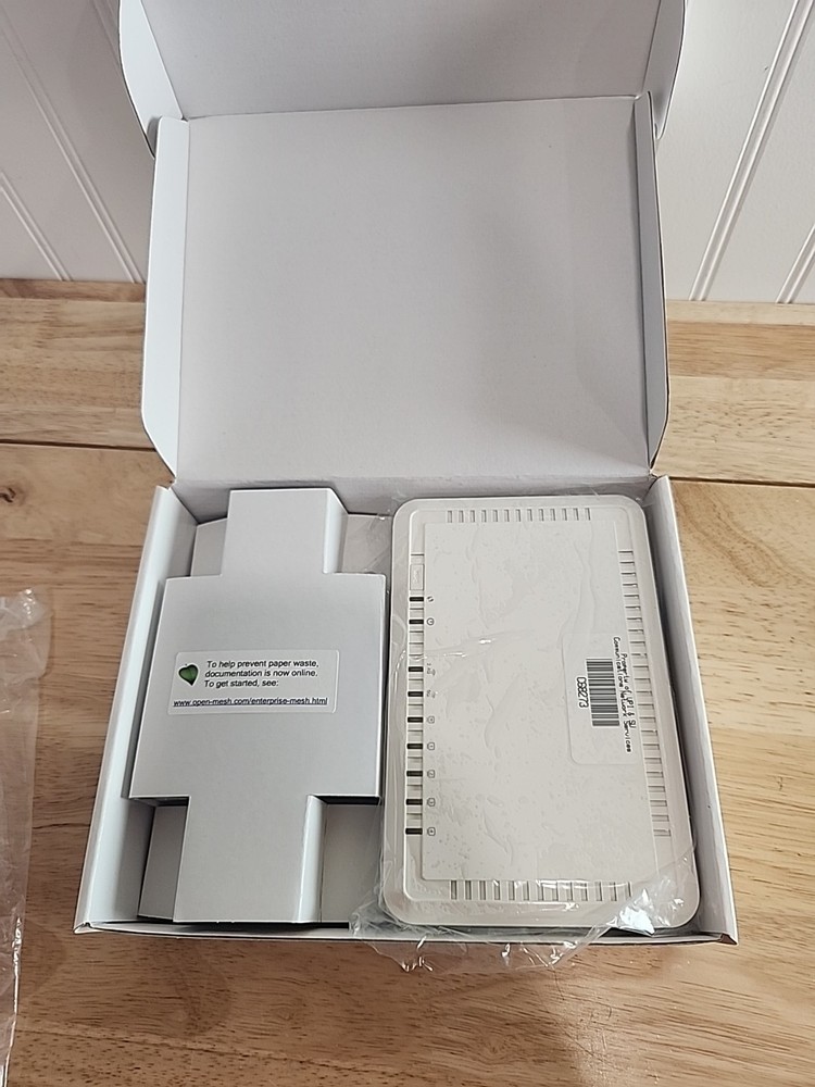 MR500 Dual Band Concurrent AP Router