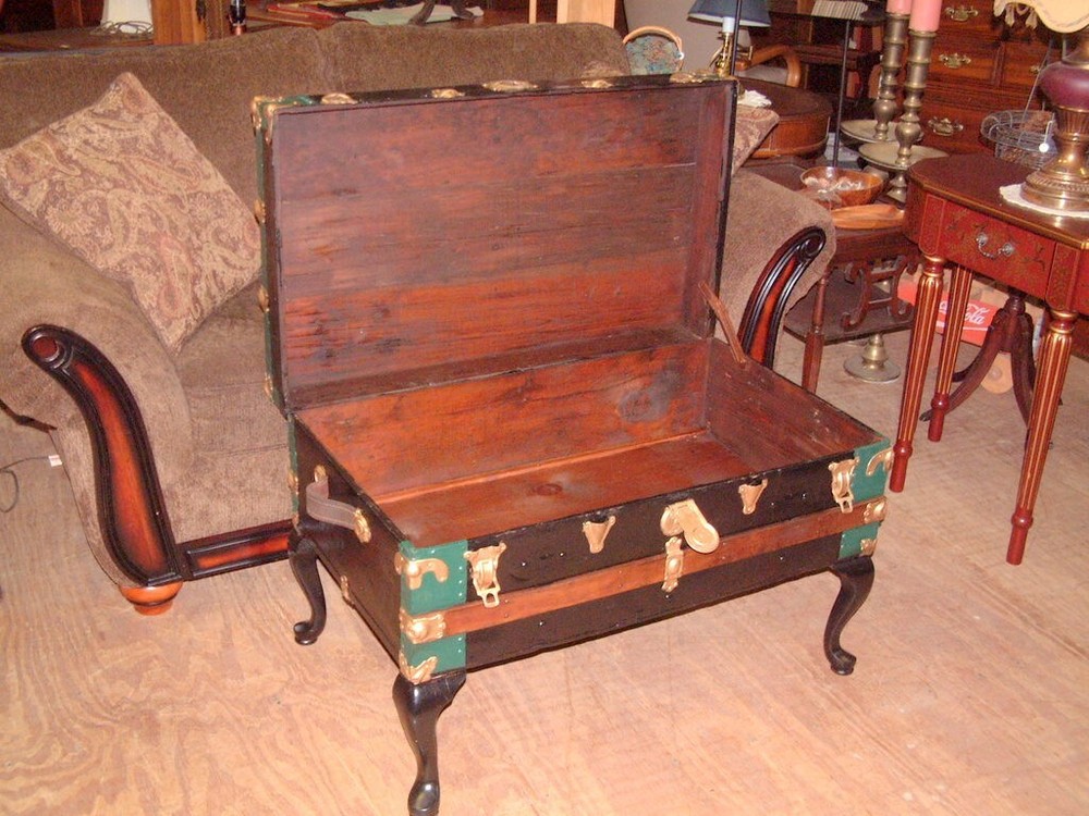 Vintage Trunk, Coffee Table, Storage Chest Chic Style