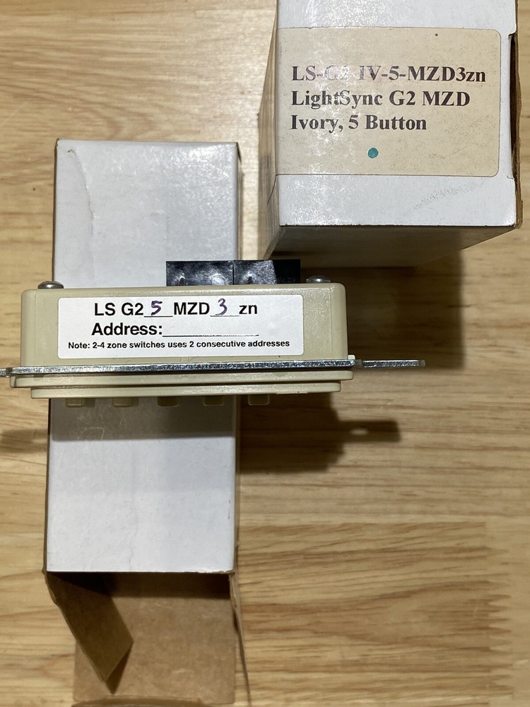 ILC Light Sync Control Devices G2 Ivory 5 Button Push Switch LS-G2-IV-5-MZG3zn 