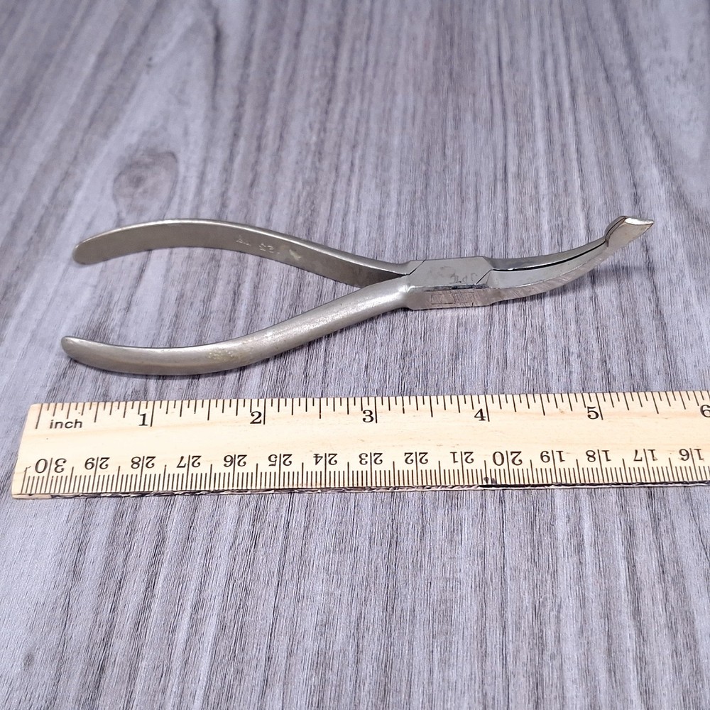 Vtg SWS 123 Dental Pliers