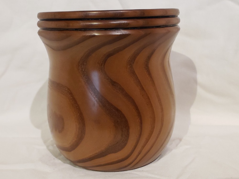 BEAUTIFUL GRAIN OLIVE WOOD VASE