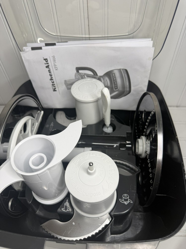 KitchenAid Food Processor Blades Chopping Kit Plastic Container Used KFP 1466