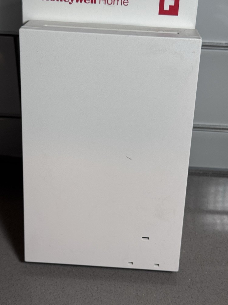 Honeywell 4219 Wired Eight-Zone Expander (Tested)