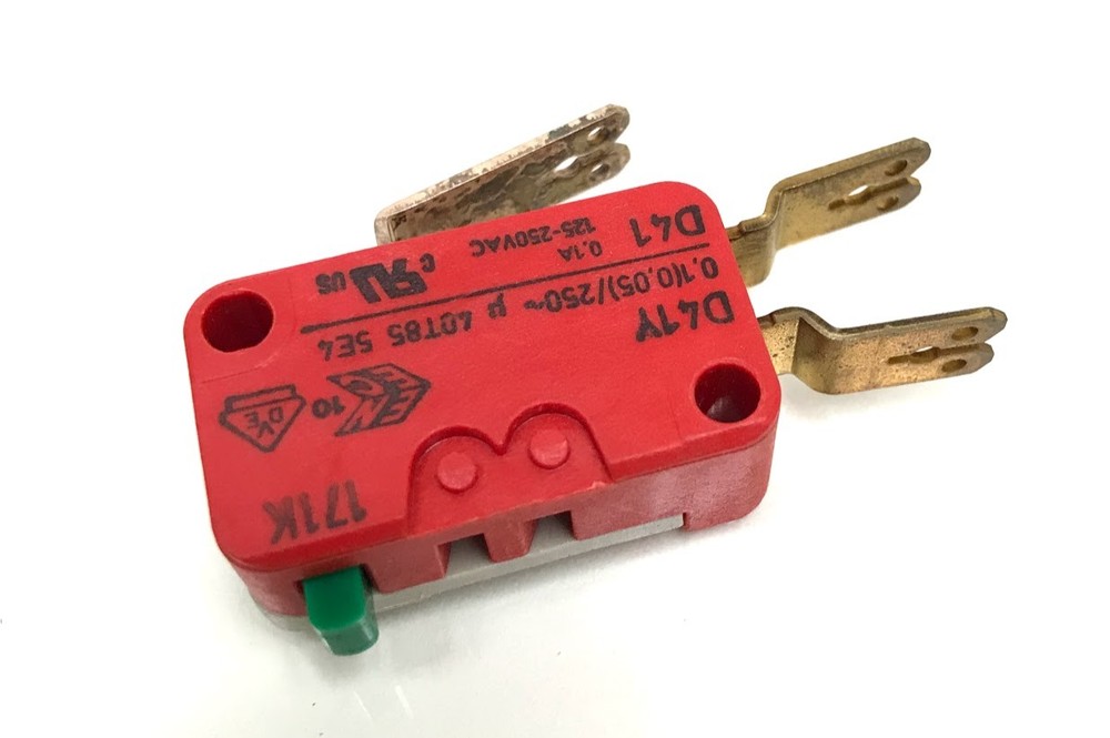 MBM TRIUMPH OEM PART, MICROSWITCH for TRIUMPH CUTTER P/N: D9002122