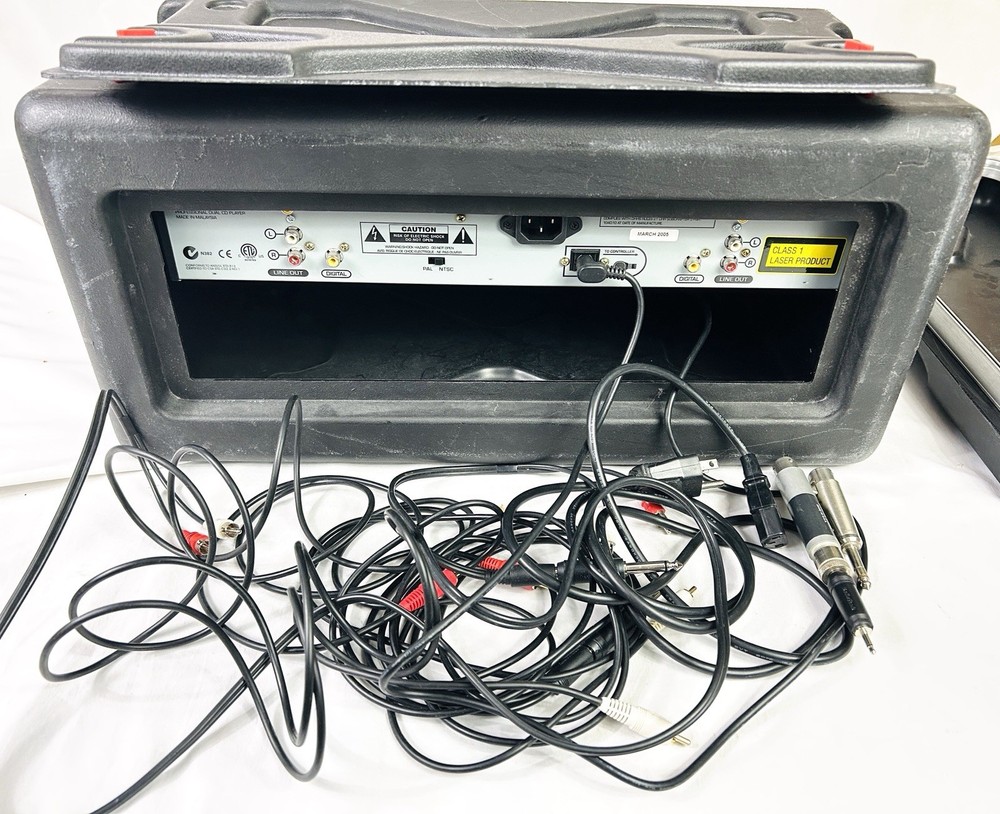 DJ Numark CDN25 Pro Professional Dual CD Player & Controller in Carry Case Works