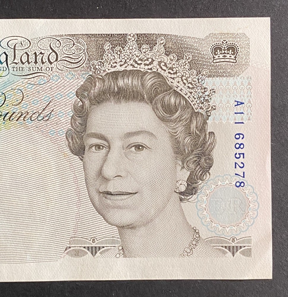£5 UK Gill Prefix A11 1990s Five Pound Note, Uncirculated George Stephenson