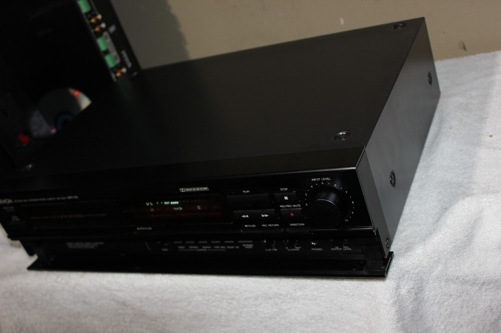 Nice Denon DRR-780 Horizontal Load Cassette Tape Deck
