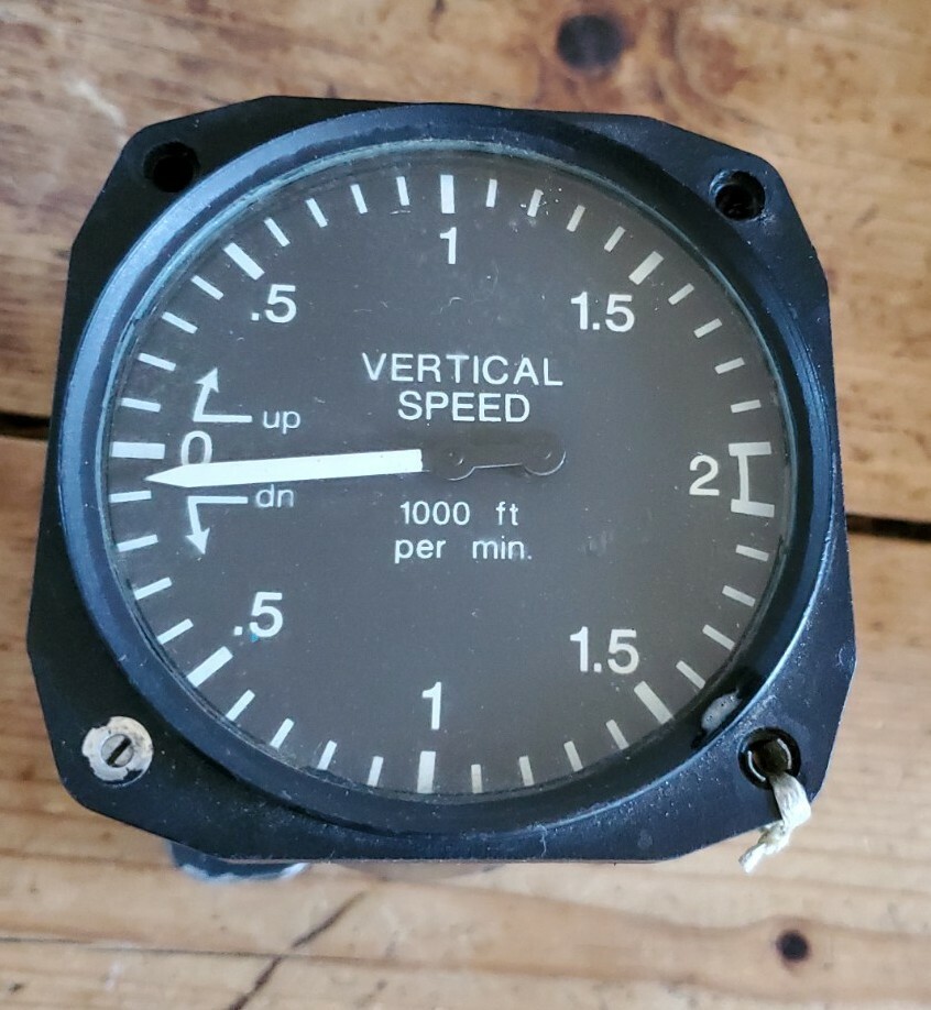 U.M.A UMA Vertical Speed Indicator PN 8-310-20