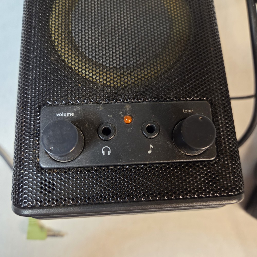 Logitech PID A149 Computer Desk Speakers- Great Sound- Wired