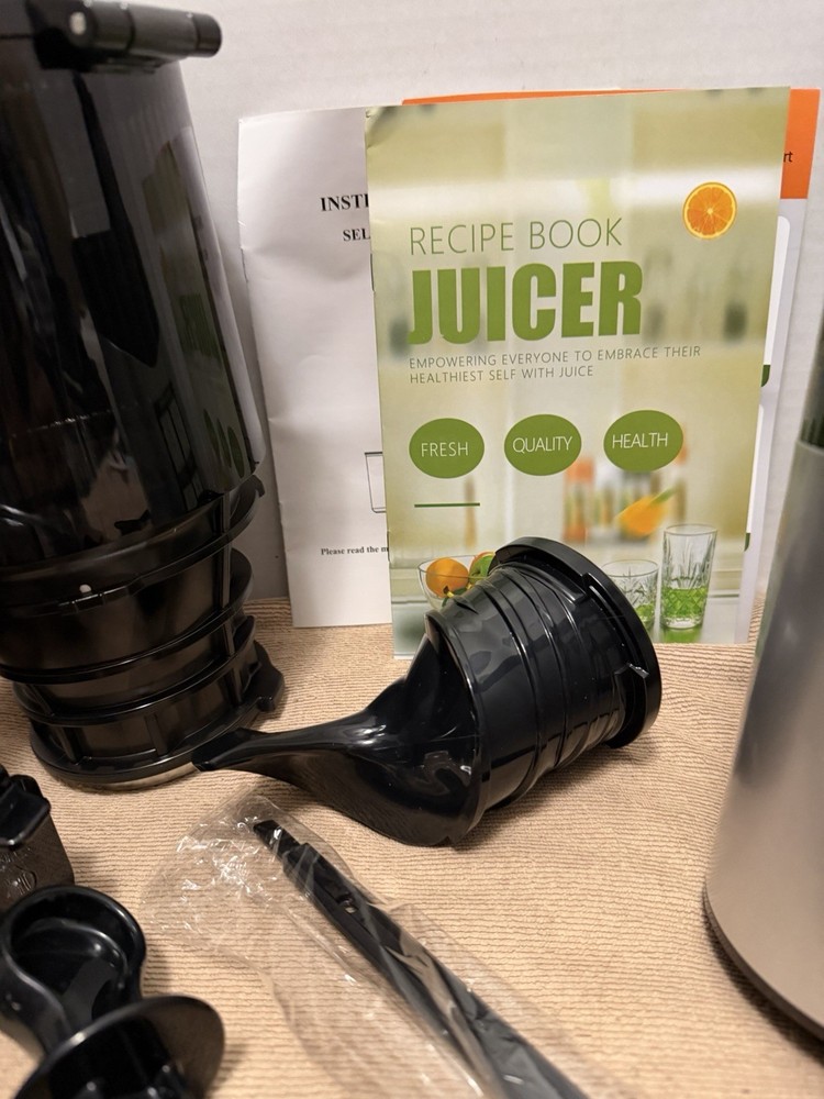 Slow Feeding Hopper Slow Juicer, Open Box, Works