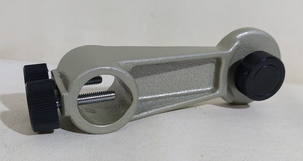 I114217 Camera Mount / Bracket - Vintage